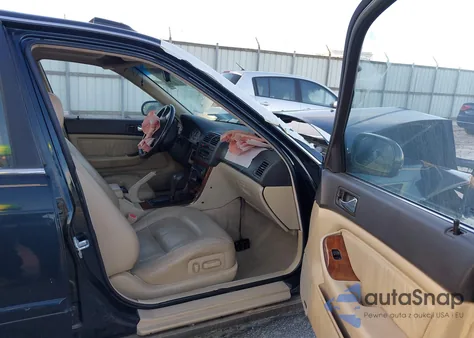 1995 Acura Legend Ls z USA, uszkodzony, nr VIN JH4KA7677SC006378